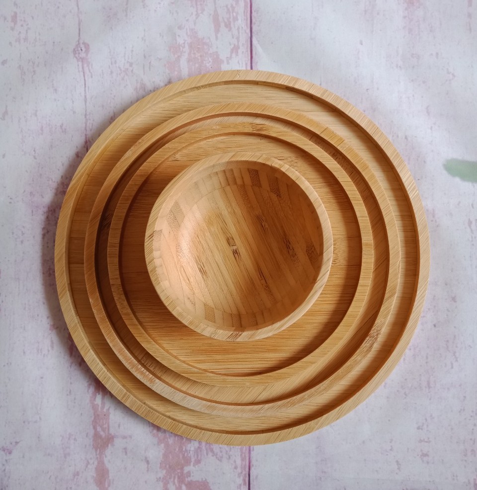 Bamboo bowl with trays